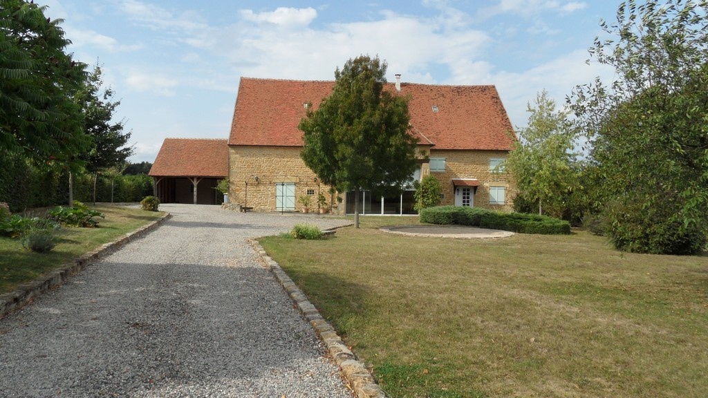 Maison De Campagne à Vendre Dans La Nièvre, Proche D'un Gros Centre ...