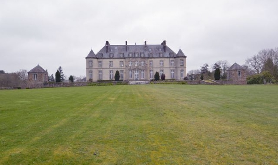 Immobilier de prestige, châteaux à vendre, domaines  Terres & Demeures