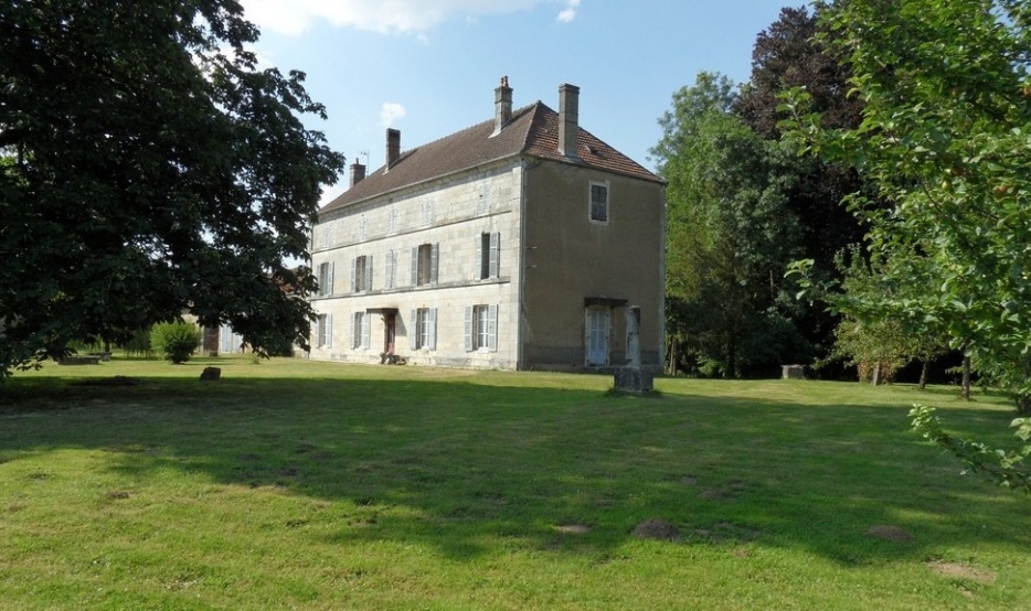 Immobilier de prestige, châteaux à vendre, domaines  Terres & Demeures